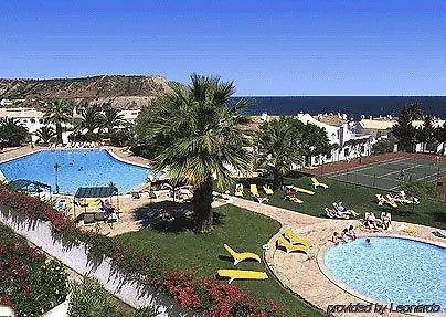 Waterside Village * Luz
